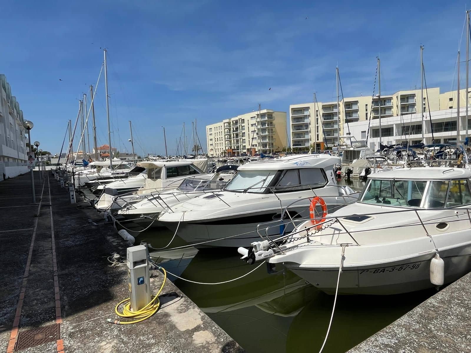 1 bedroom Apartment for sale in Roses with pool garage - € 129,900 (Ref: 9826168)