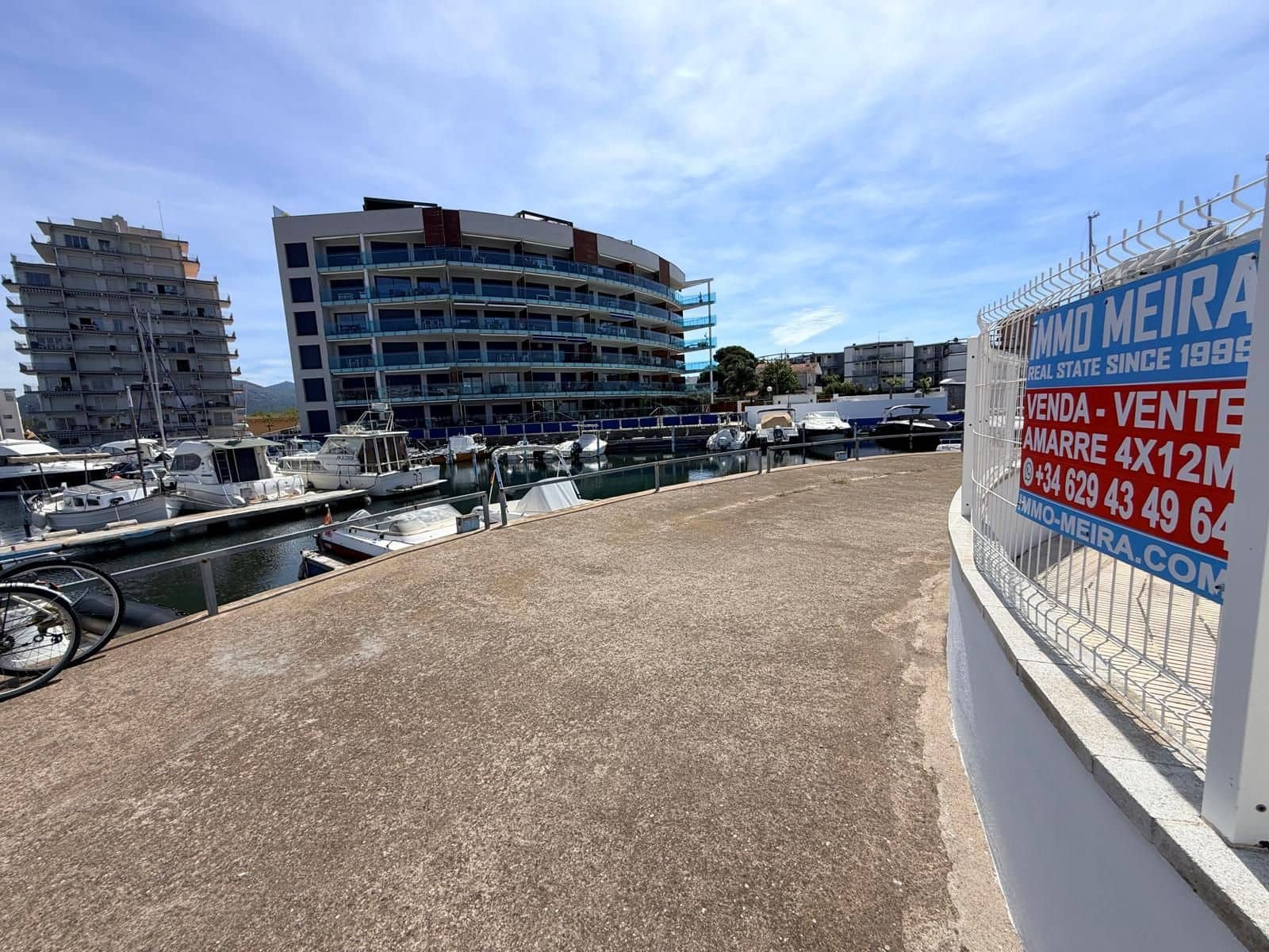 Garage for sale in Roses - € 45,000 (Ref: 9864051)
