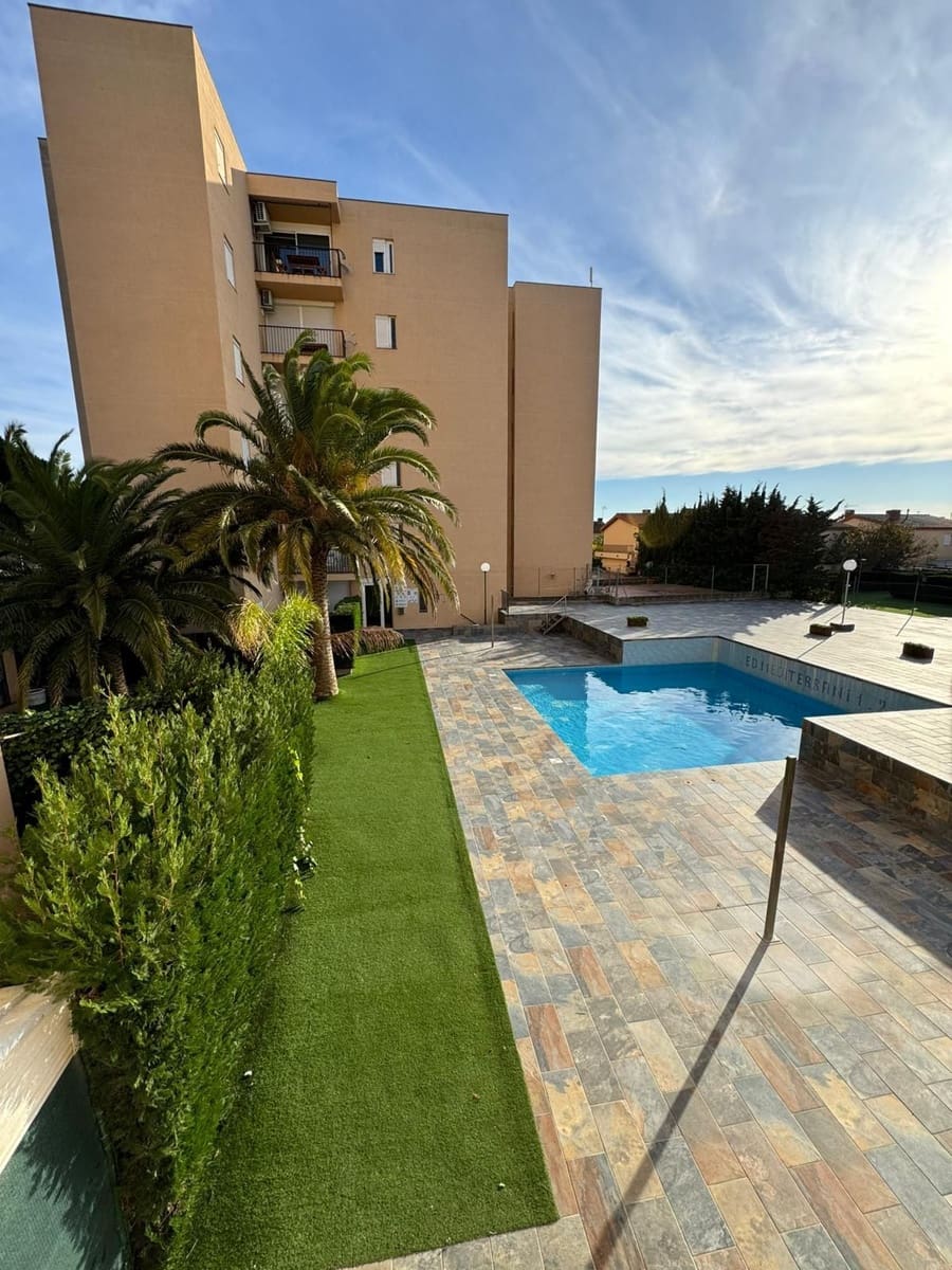 2 slaapkamer Appartement te koop in Roses met zwembad garage - € 169.900 (Ref: 9864052)