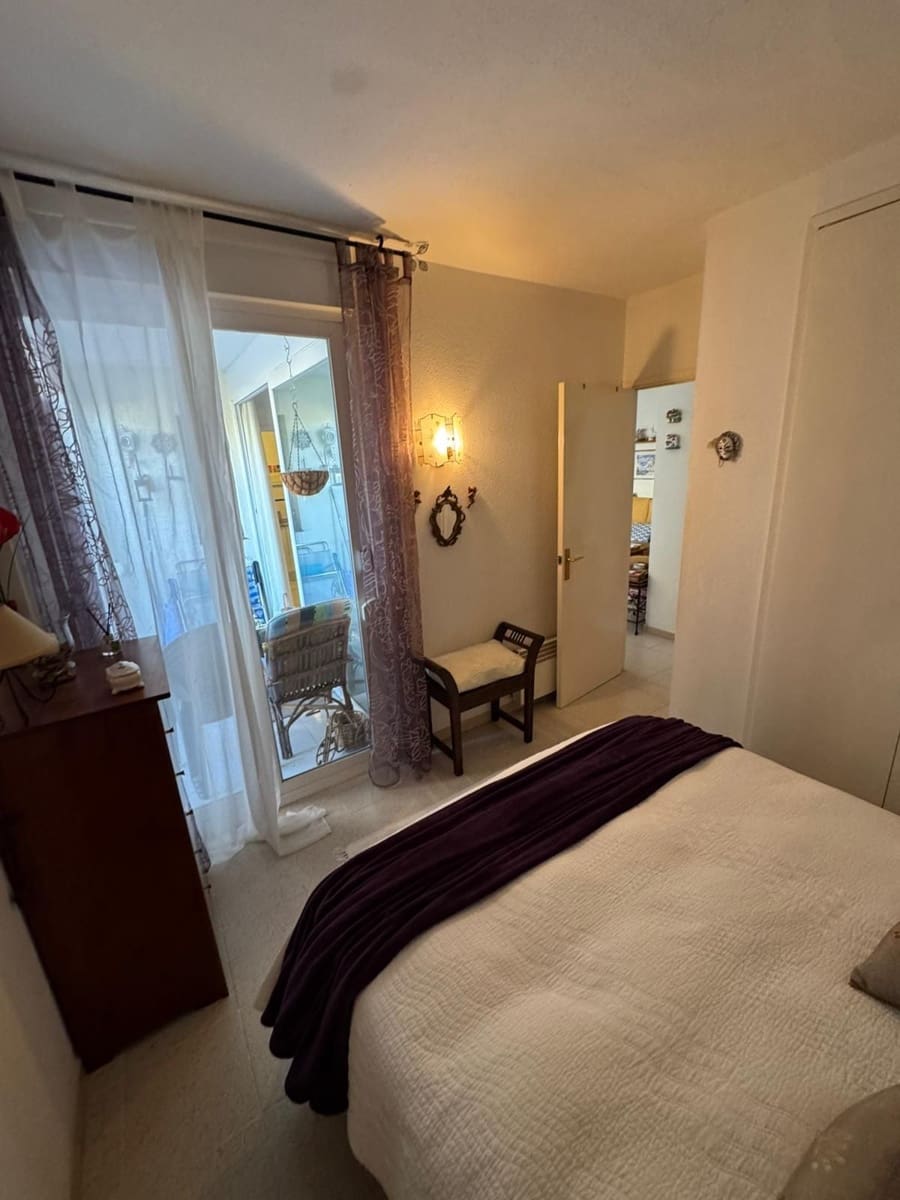 2 slaapkamer Appartement te koop in Roses met zwembad garage - € 169.900 (Ref: 9864052)