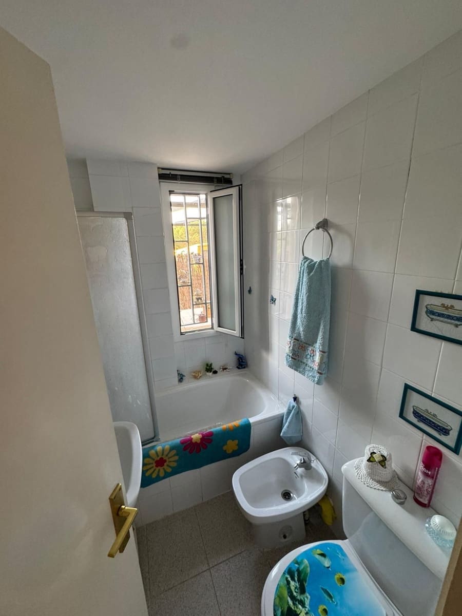 2 slaapkamer Appartement te koop in Roses met zwembad garage - € 169.900 (Ref: 9864052)