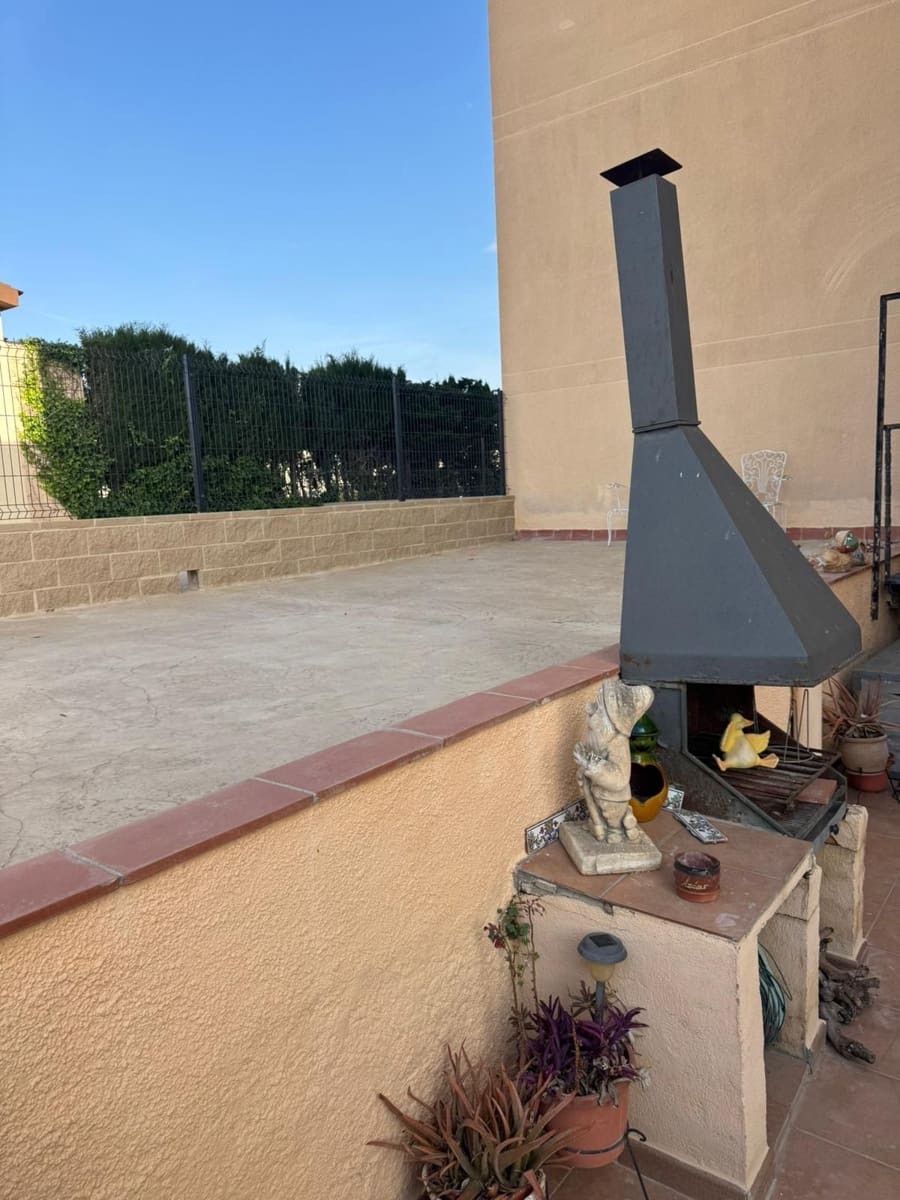 2 slaapkamer Appartement te koop in Roses met zwembad garage - € 169.900 (Ref: 9864052)