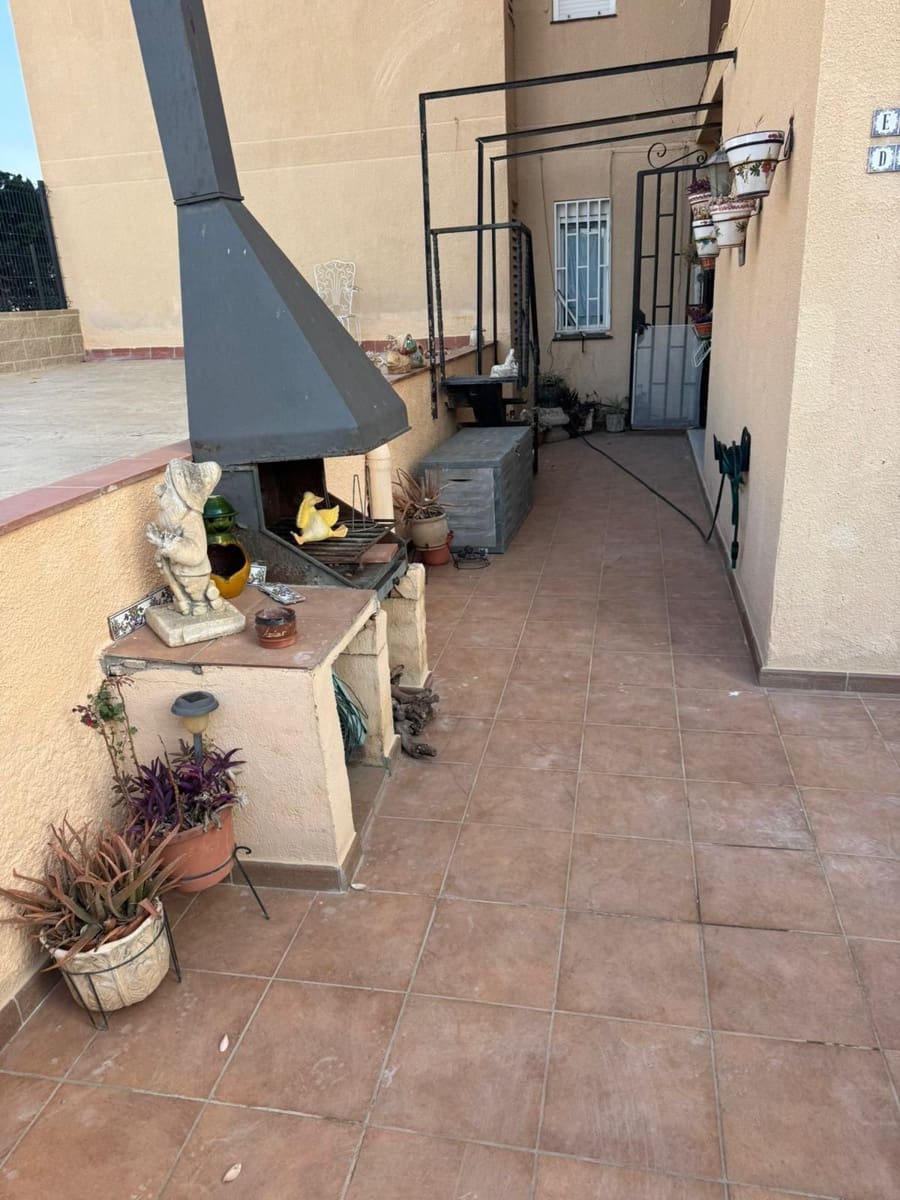 2 slaapkamer Appartement te koop in Roses met zwembad garage - € 169.900 (Ref: 9864052)
