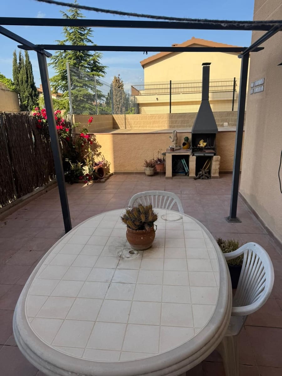 2 slaapkamer Appartement te koop in Roses met zwembad garage - € 169.900 (Ref: 9864052)
