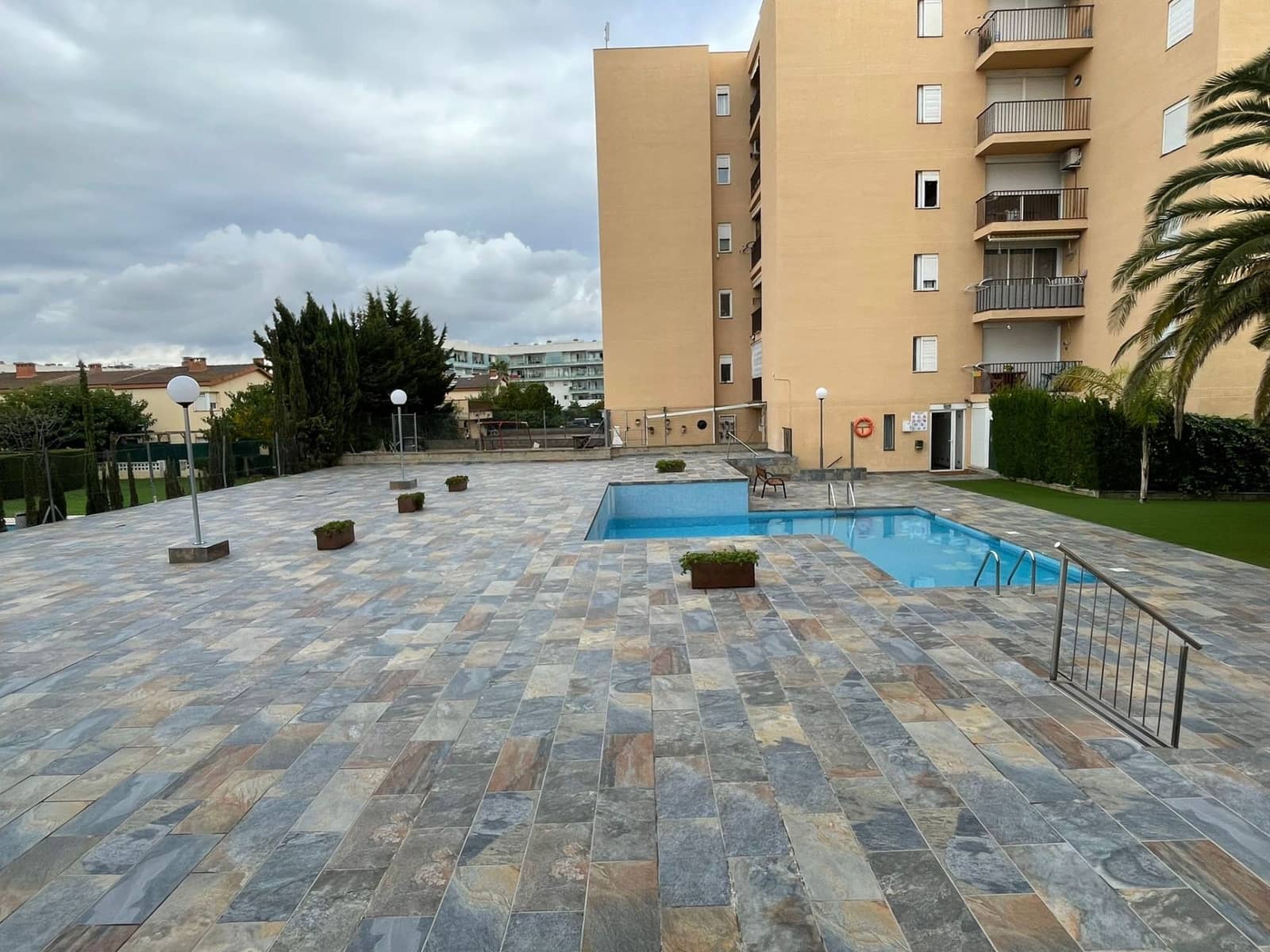 2 slaapkamer Appartement te koop in Roses met zwembad garage - € 169.900 (Ref: 9864052)