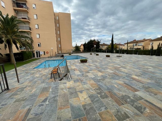 2 slaapkamer Appartement te koop in Roses met zwembad garage - € 169.900 (Ref: 9864052)