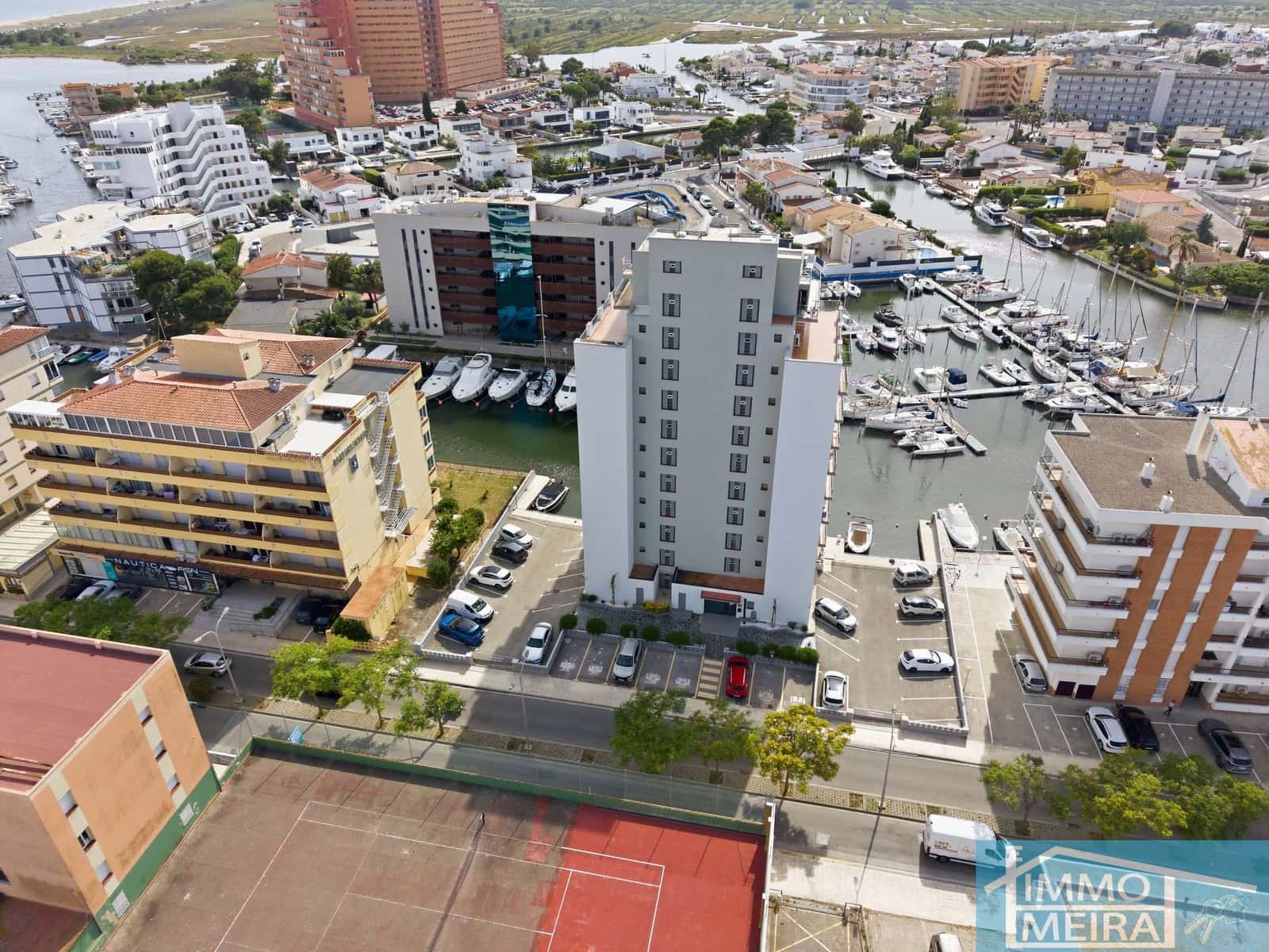 1 sypialnia Apartament na sprzedaż w Roses z garażem - 160 000 € (Ref: 9891689)