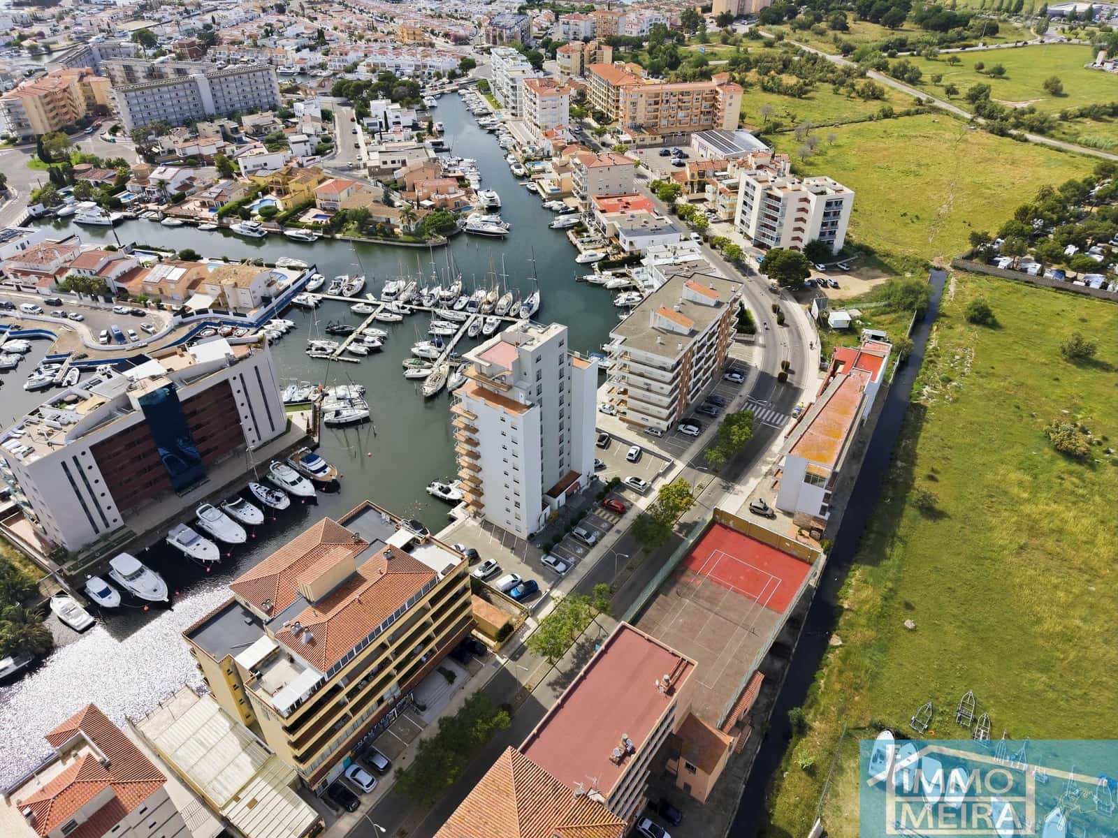 1 sypialnia Apartament na sprzedaż w Roses z garażem - 160 000 € (Ref: 9891689)