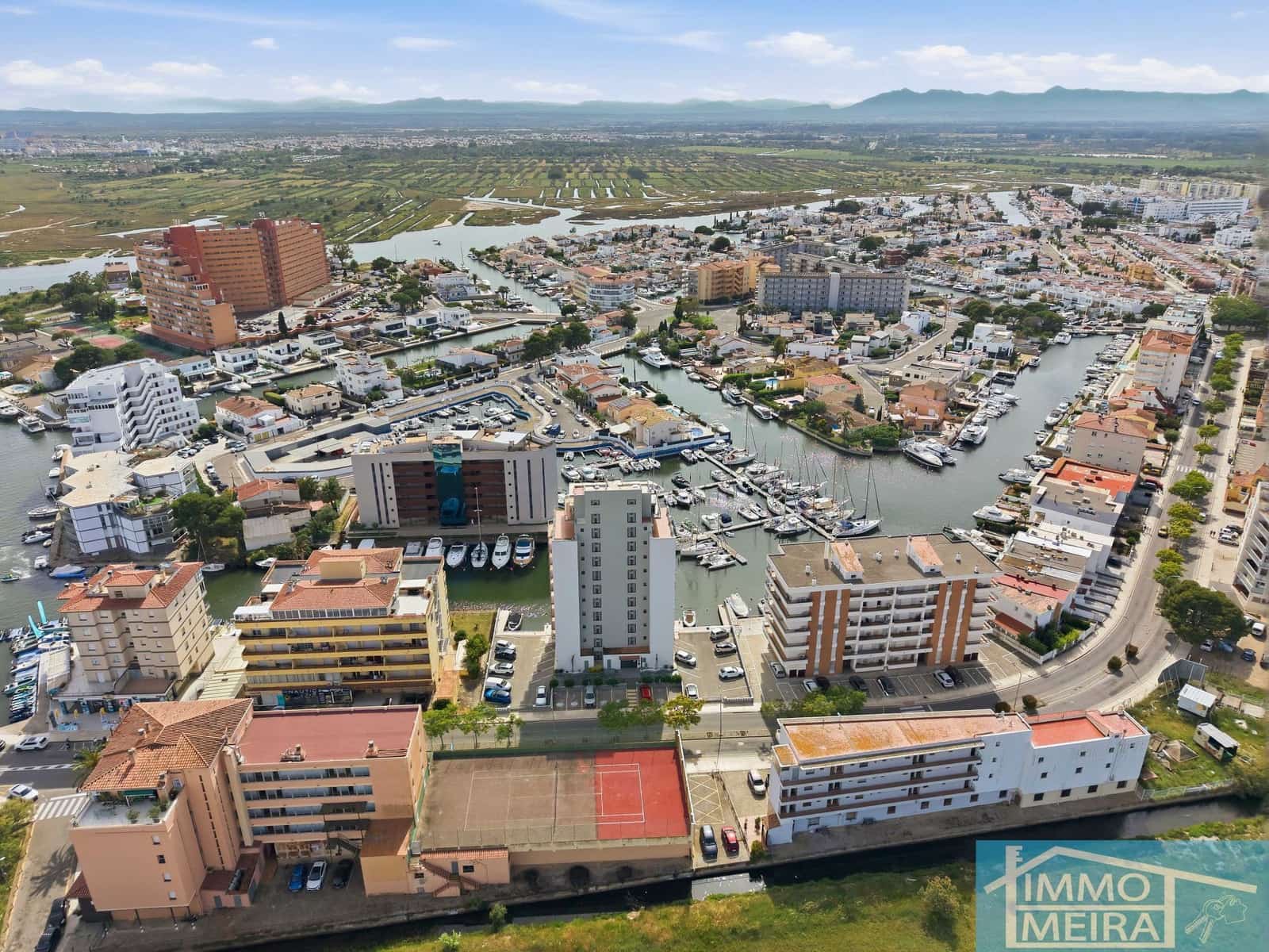 1 sypialnia Apartament na sprzedaż w Roses z garażem - 160 000 € (Ref: 9891689)
