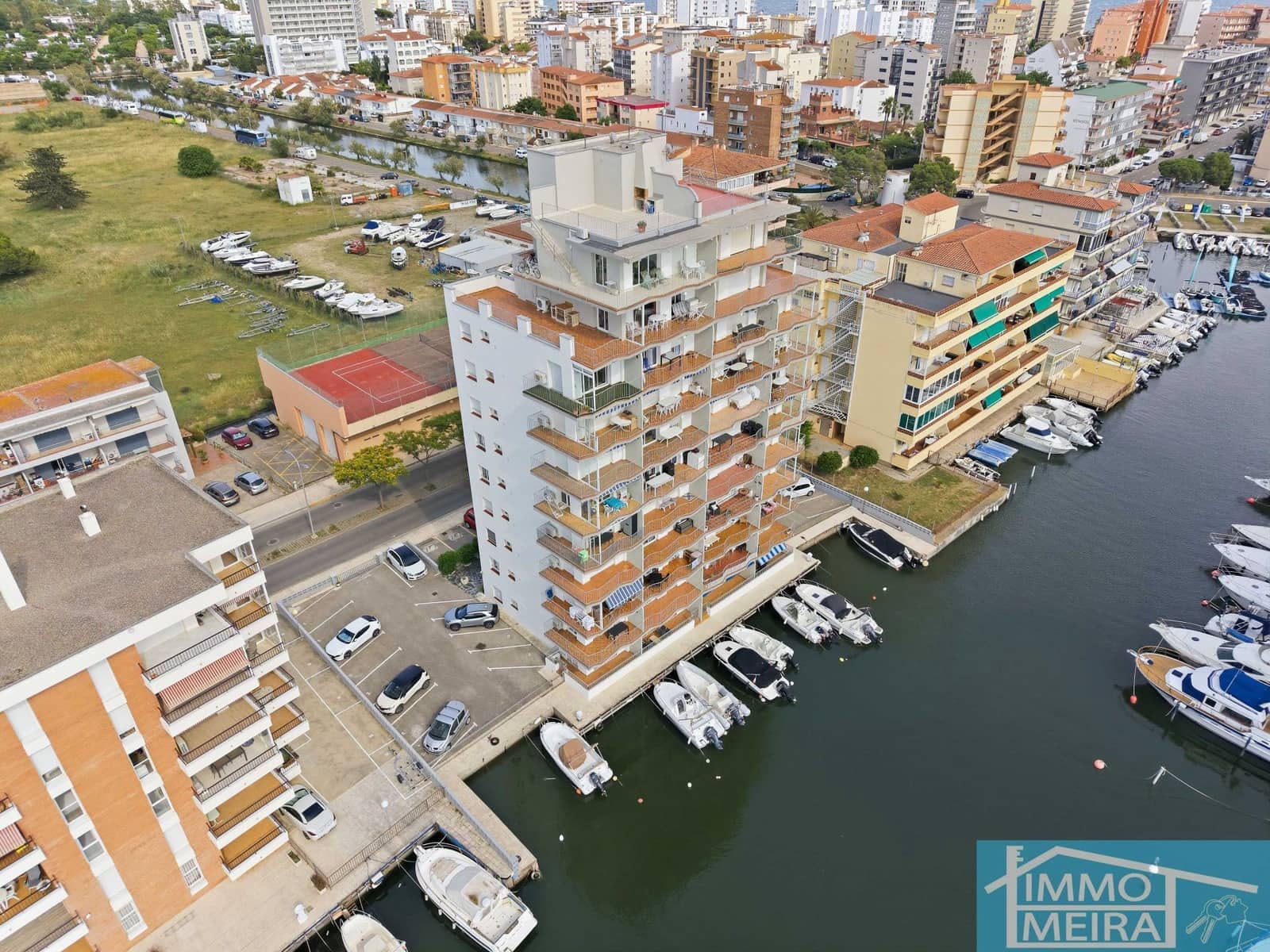 1 sypialnia Apartament na sprzedaż w Roses z garażem - 160 000 € (Ref: 9891689)
