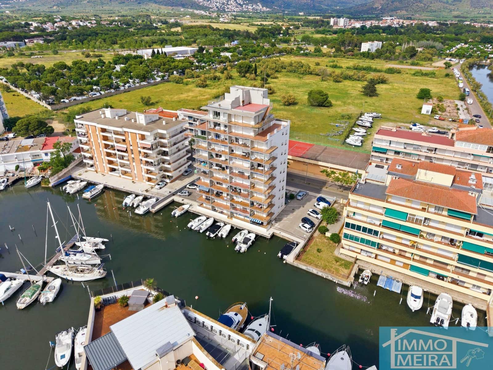 1 sypialnia Apartament na sprzedaż w Roses z garażem - 160 000 € (Ref: 9891689)