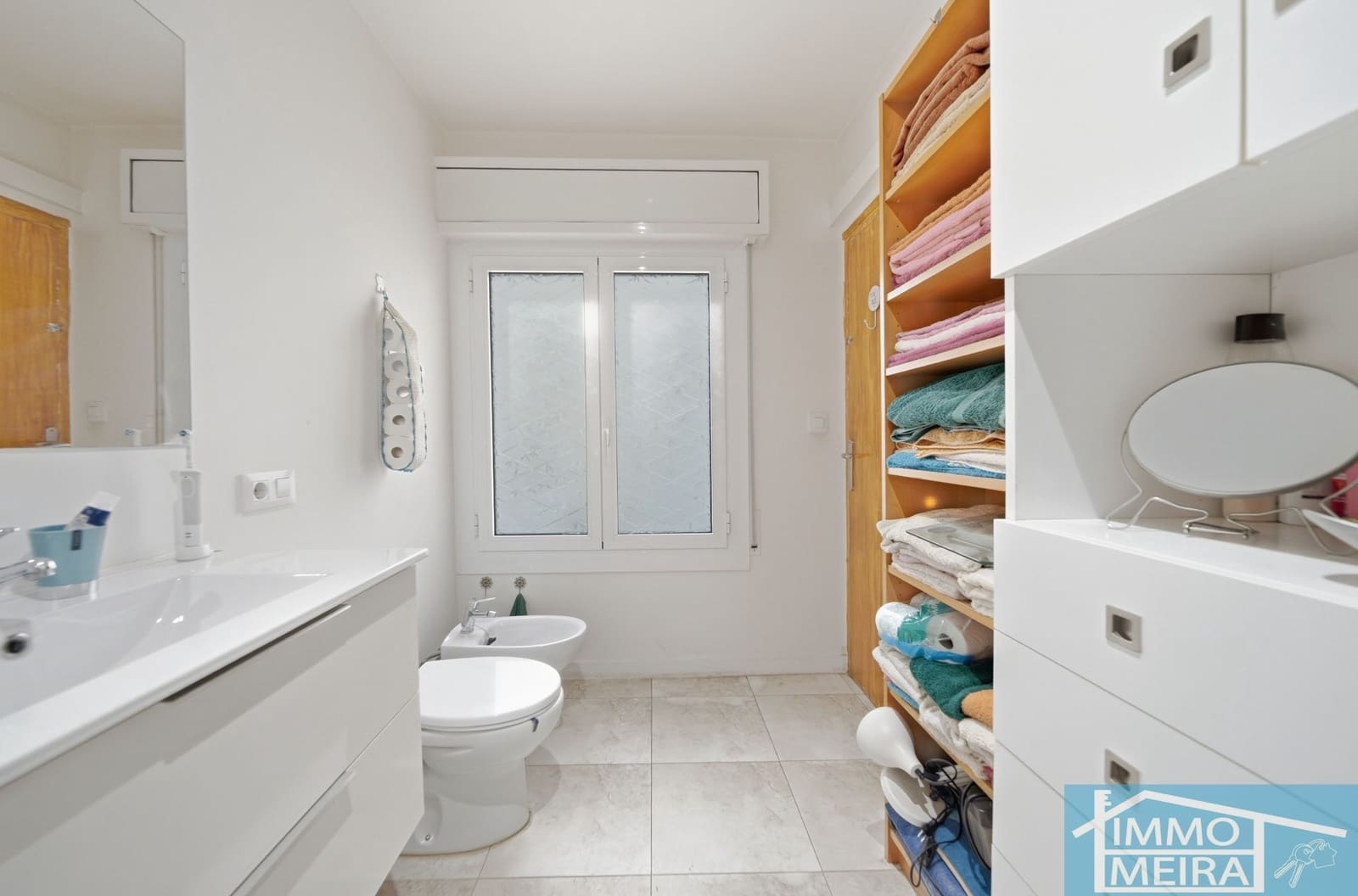 2 bedroom Apartment for sale in Roses - € 190,000 (Ref: 9919347)