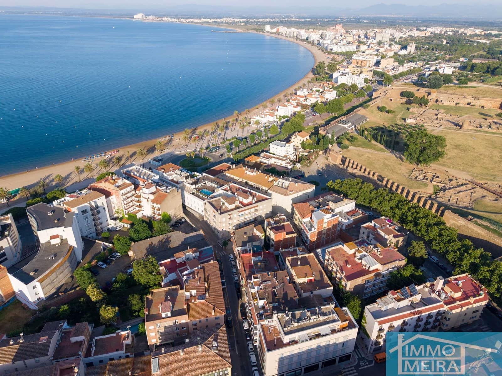 2 bedroom Apartment for sale in Roses - € 190,000 (Ref: 9919347)