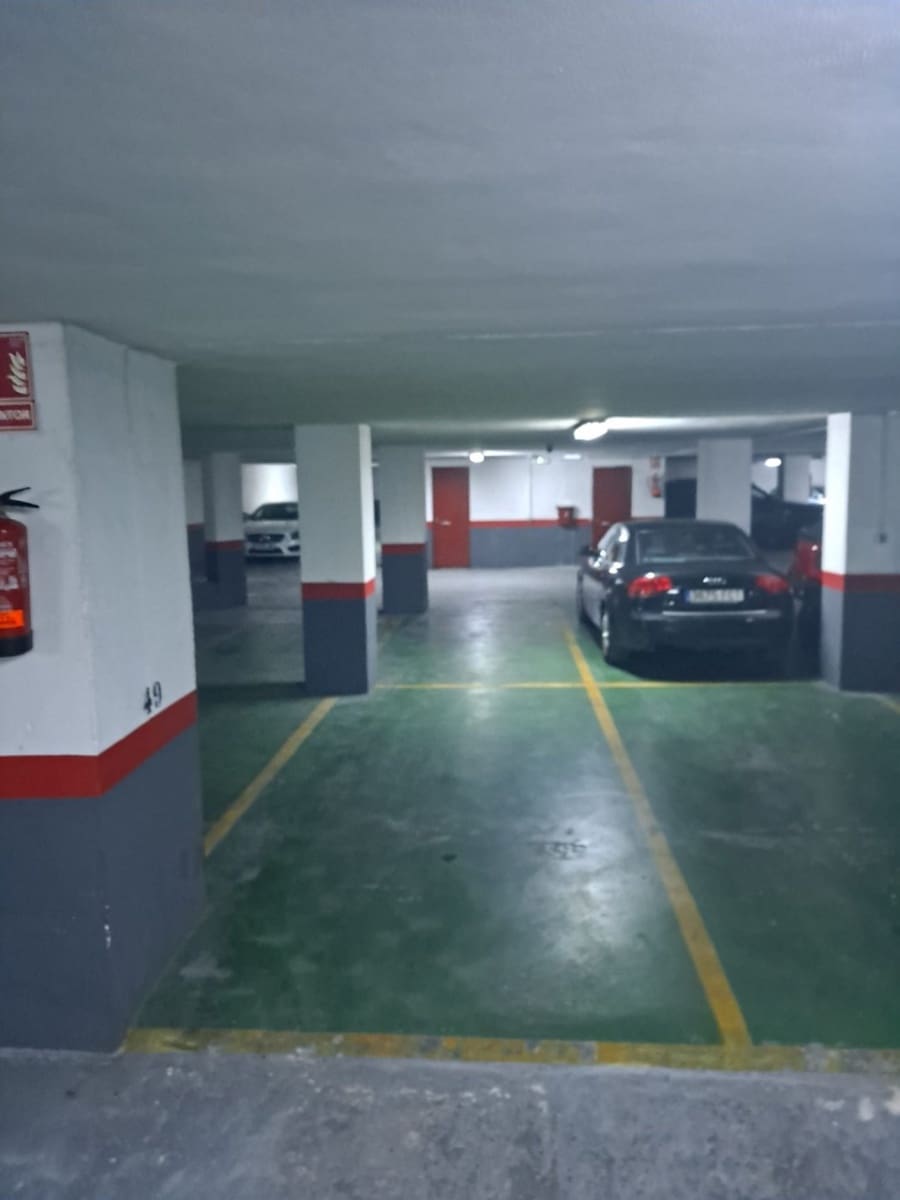 3 quarto Apartamento para arrendar em Valencia cidade com garagem - 1 900 € (Ref: 10079955)