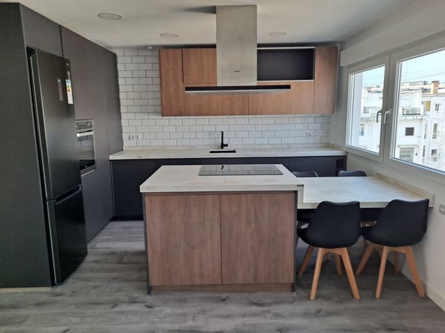 3 quarto Apartamento para arrendar em Russafa, Valência cidade com garagem - 1 900 € (Ref: 10079955)