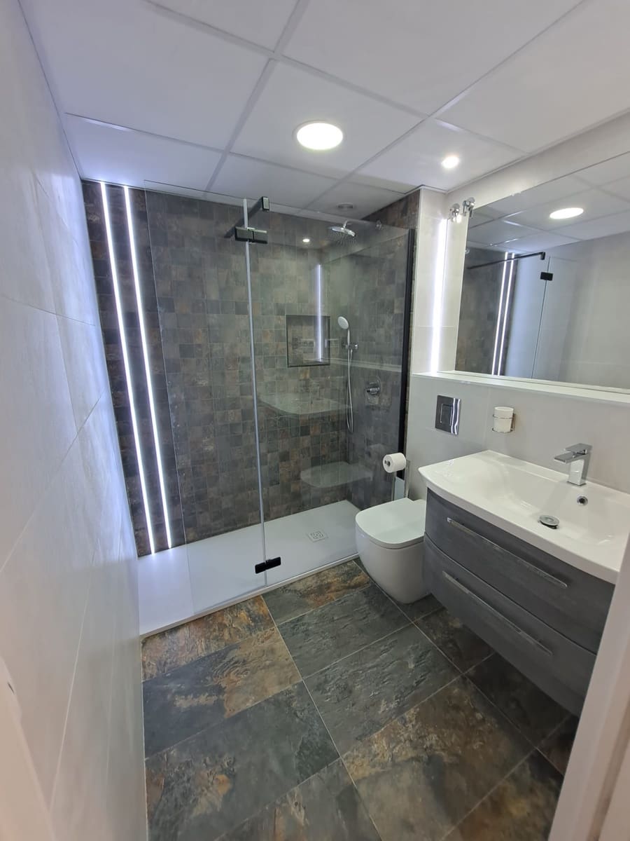 3 quarto Apartamento para arrendar em Valencia cidade com garagem - 1 900 € (Ref: 10079955)