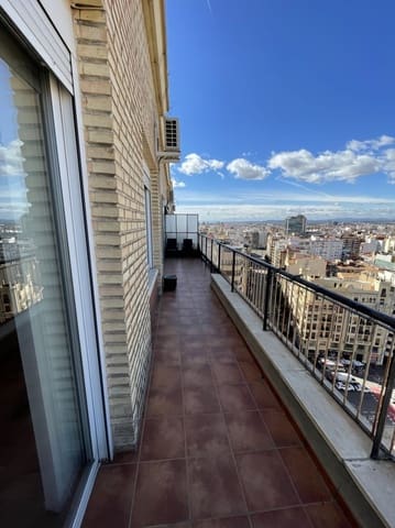 4 bedroom Flat for sale in Sant Francesc, Valencia city - € 800,000 (Ref: 8873339)