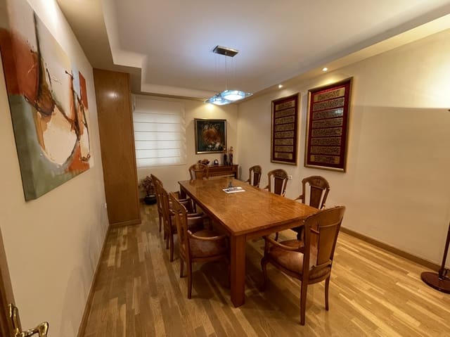 4 bedroom Flat for sale in Sant Francesc, Valencia city - € 800,000 (Ref: 8873339)