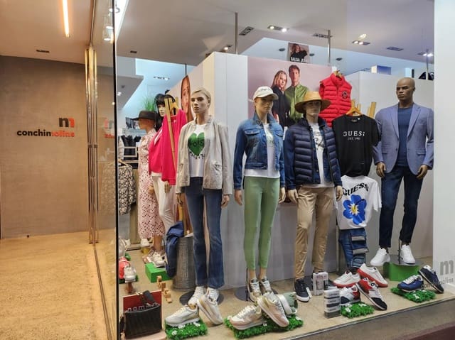 Commercieel te huur in Meliana - € 1.000 (Ref: 8987248)