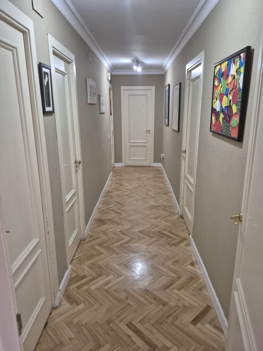 4 slaapkamer Flat te koop in Paterna - € 395.000 (Ref: 9308745)