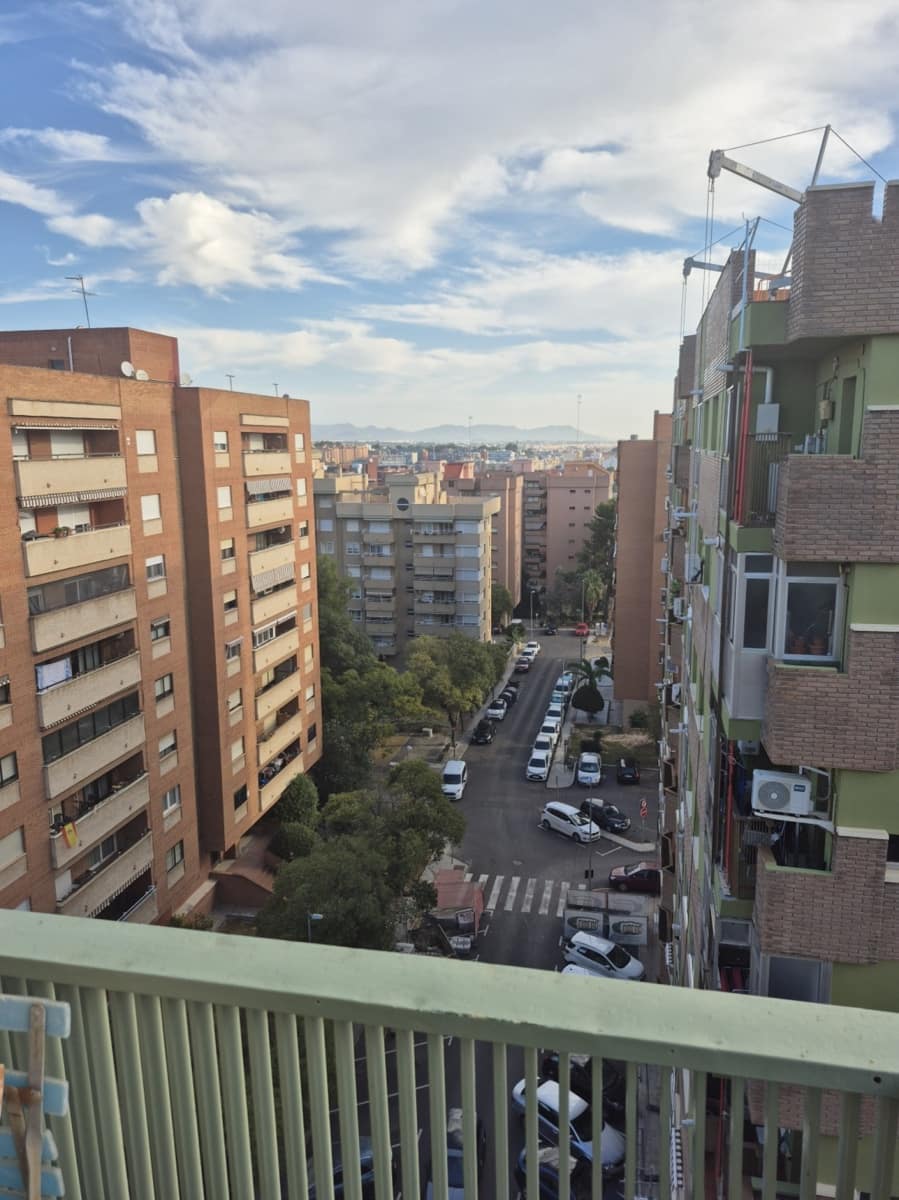 4 slaapkamer Flat te koop in Paterna - € 395.000 (Ref: 9308745)