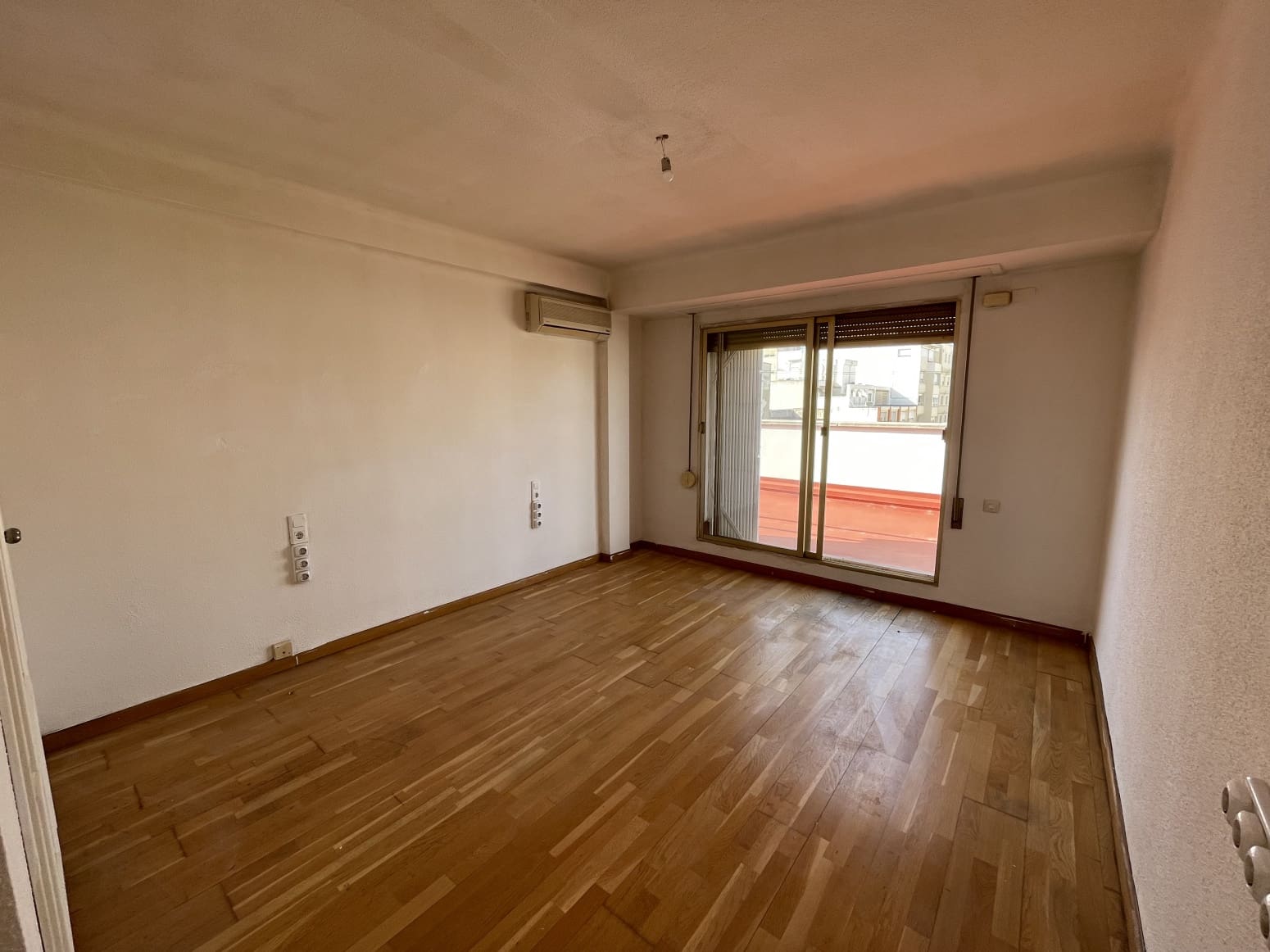 4 quarto Apartamento para venda em Valencia cidade com garagem - 790 000 € (Ref: 9378120)