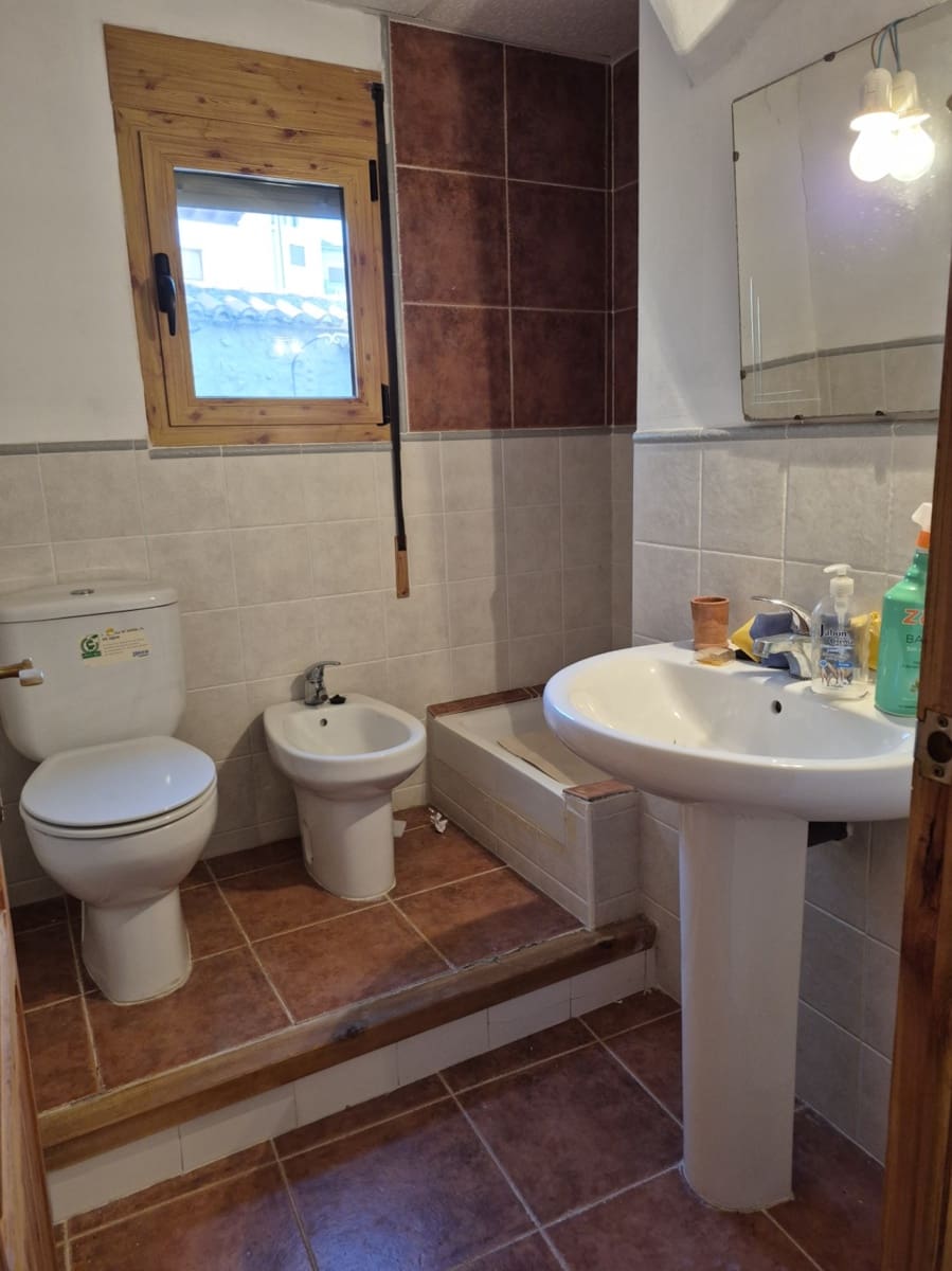 9 soverom Villa til salgs i Sarrion - € 194 000 (Ref: 9409387)