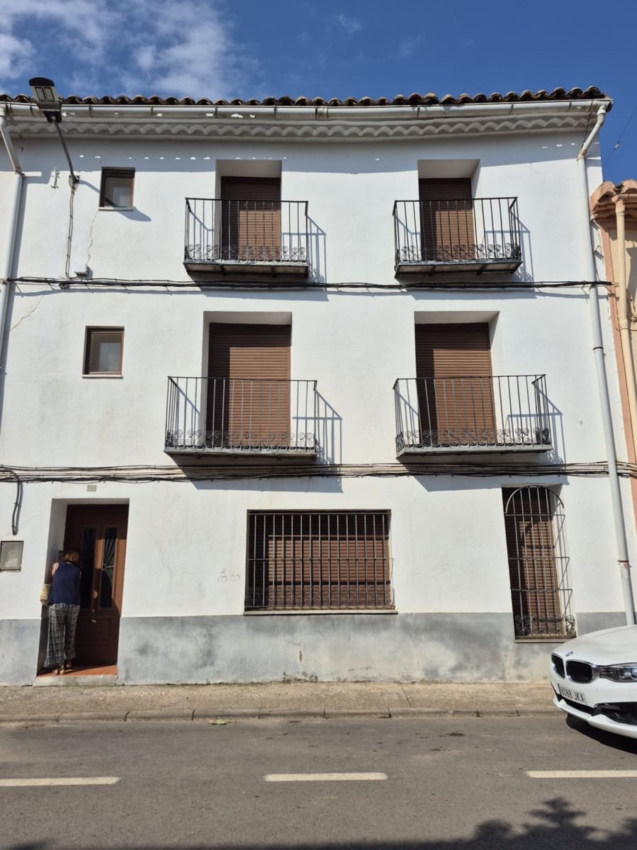 9 soverom Villa til salgs i Sarrion - € 194 000 (Ref: 9409387)