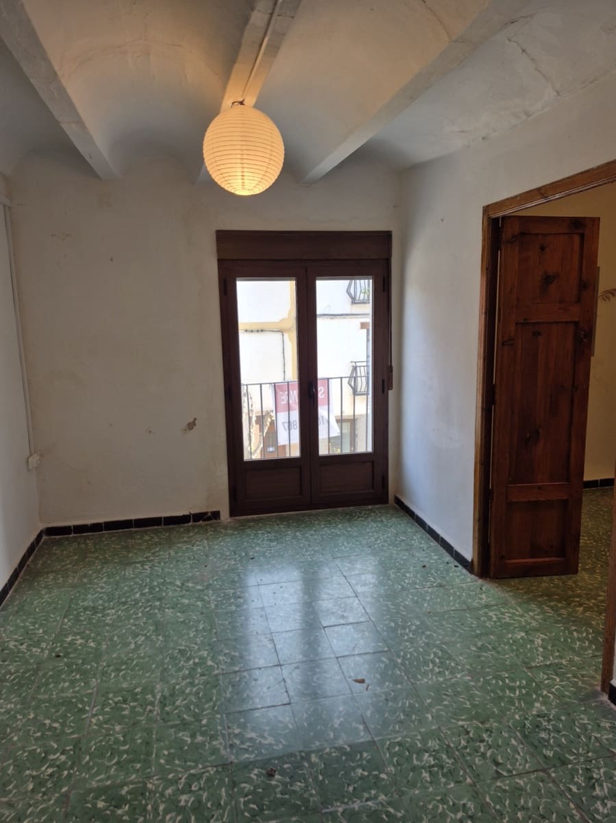 9 soverom Villa til salgs i Sarrion - € 194 000 (Ref: 9409387)