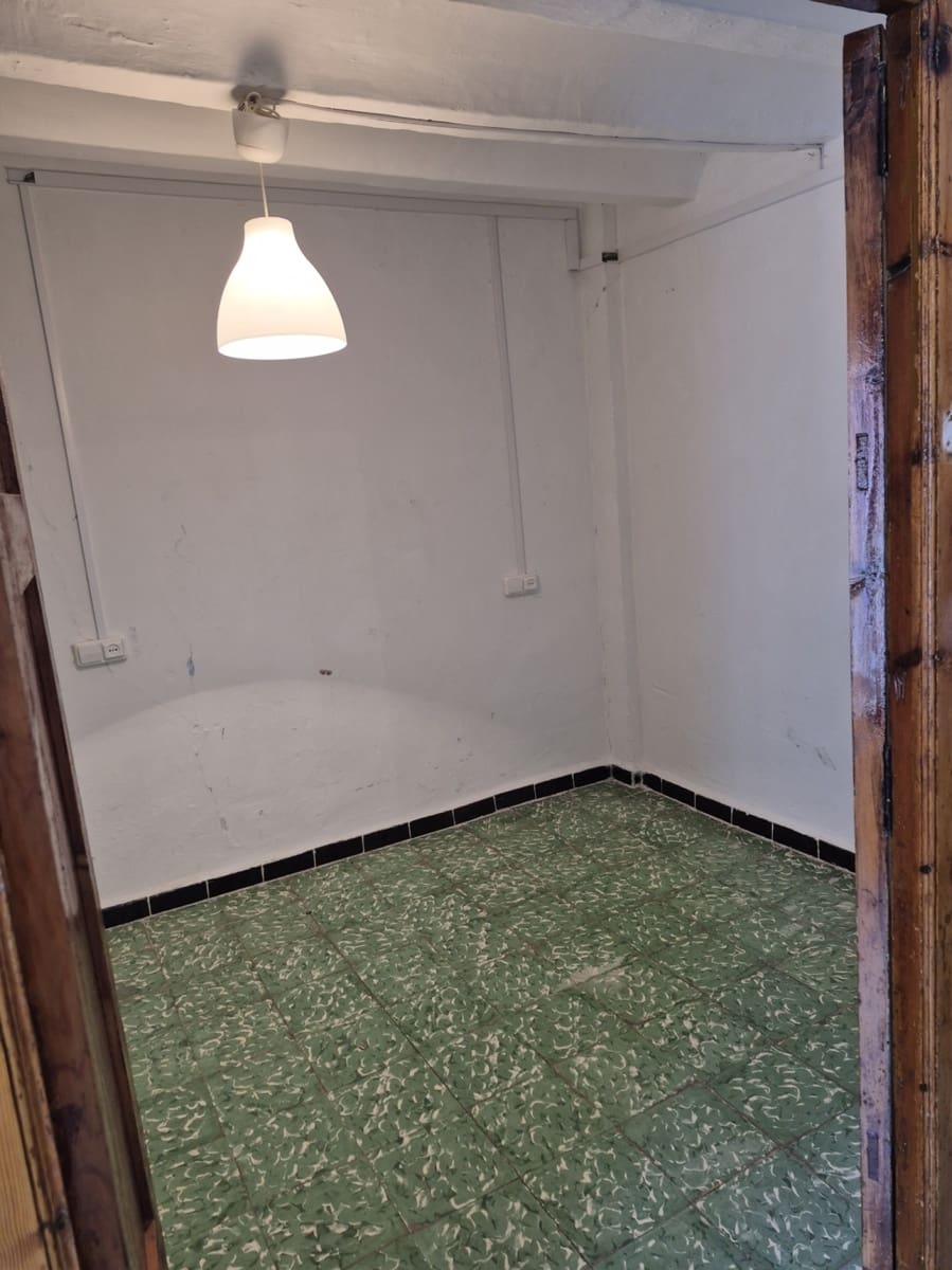 9 soverom Villa til salgs i Sarrion - € 194 000 (Ref: 9409387)