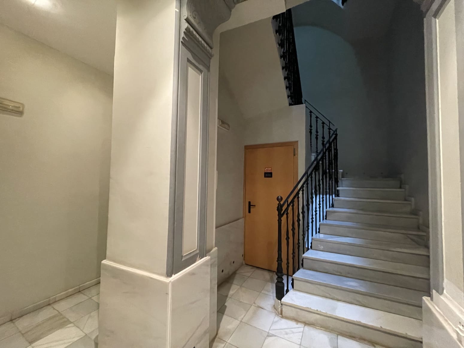 2 quarto Apartamento para arrendar em Valencia cidade - 2 500 € (Ref: 9468830)