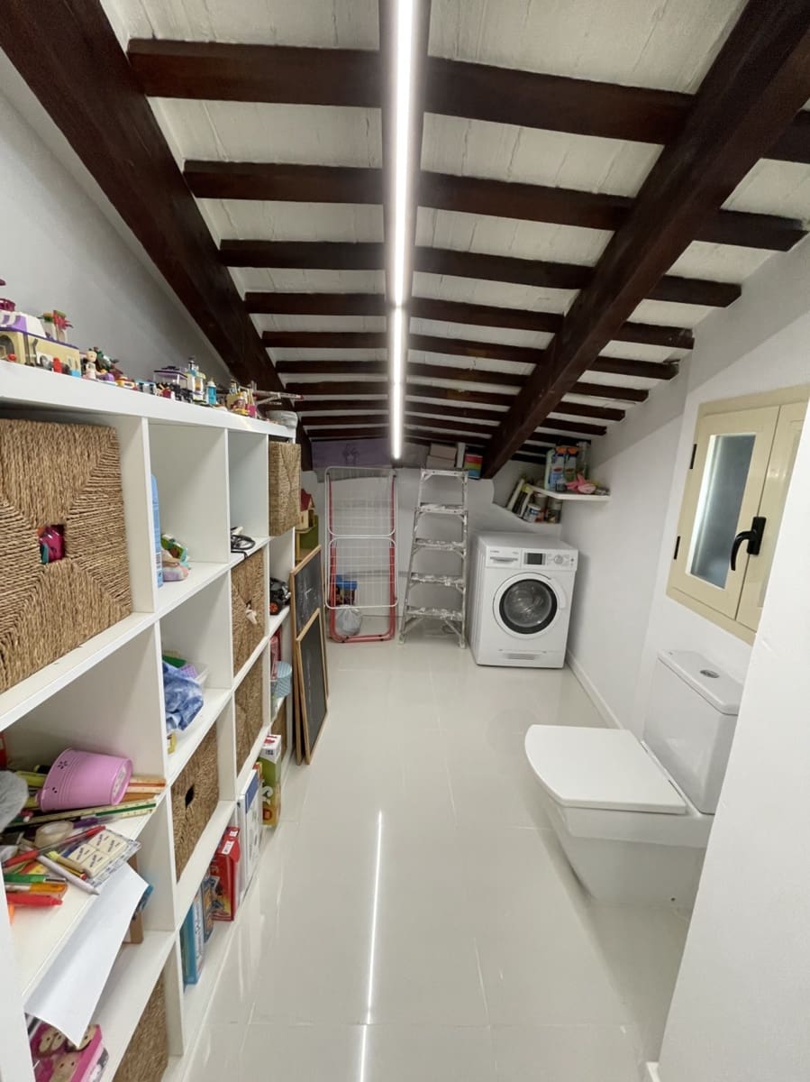 2 quarto Apartamento para arrendar em Valencia cidade - 2 500 € (Ref: 9468830)