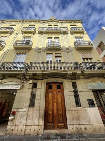 2 quarto Apartamento para arrendar em El Pilar, Valência cidade - 2 500 € (Ref: 9468830)