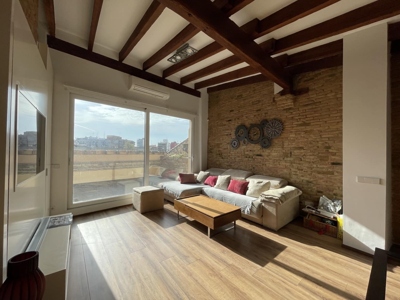 2 quarto Apartamento para arrendar em Valencia cidade - 2 500 € (Ref: 9468830)