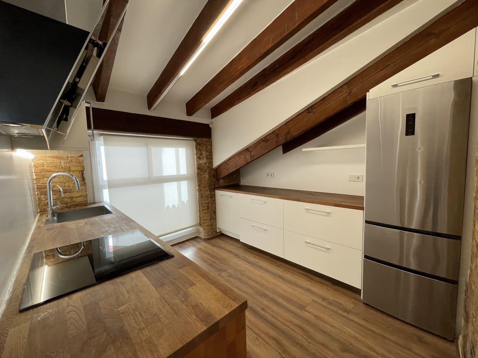 2 quarto Apartamento para arrendar em Valencia cidade - 2 500 € (Ref: 9468830)