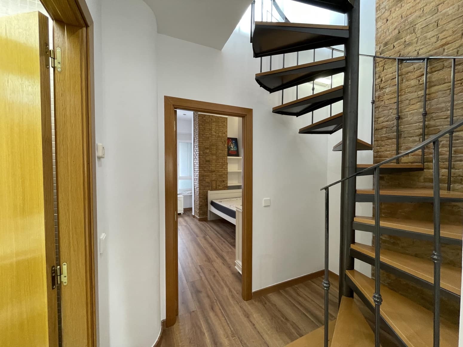 2 quarto Apartamento para arrendar em Valencia cidade - 2 500 € (Ref: 9468830)