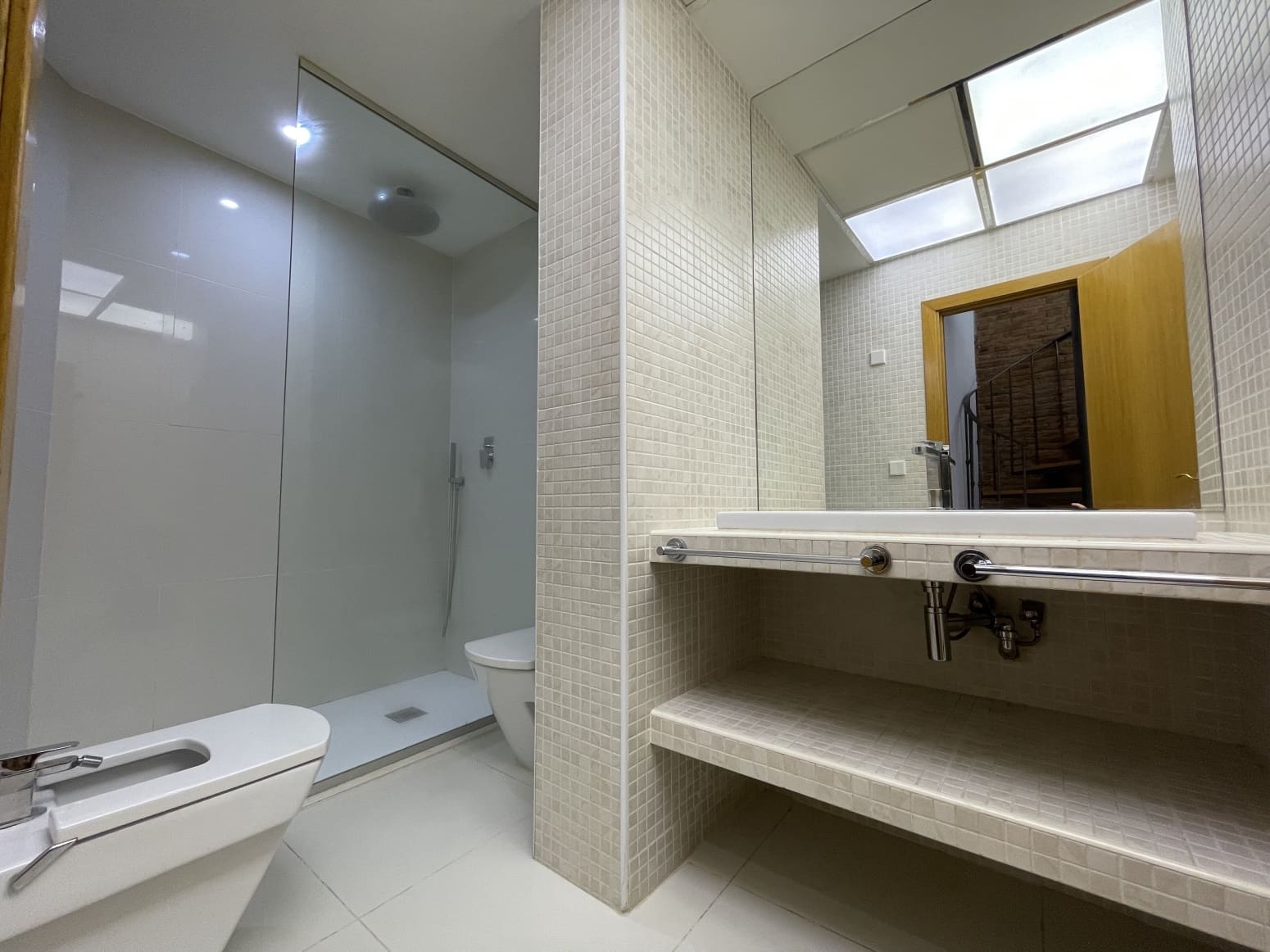 2 quarto Apartamento para arrendar em Valencia cidade - 2 500 € (Ref: 9468830)