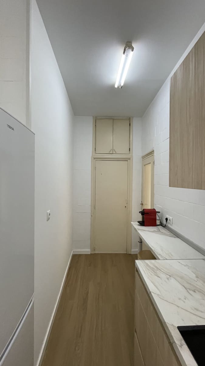 4 bedroom Flat for rent in Valencia city - € 2,600 (Ref: 9709148)