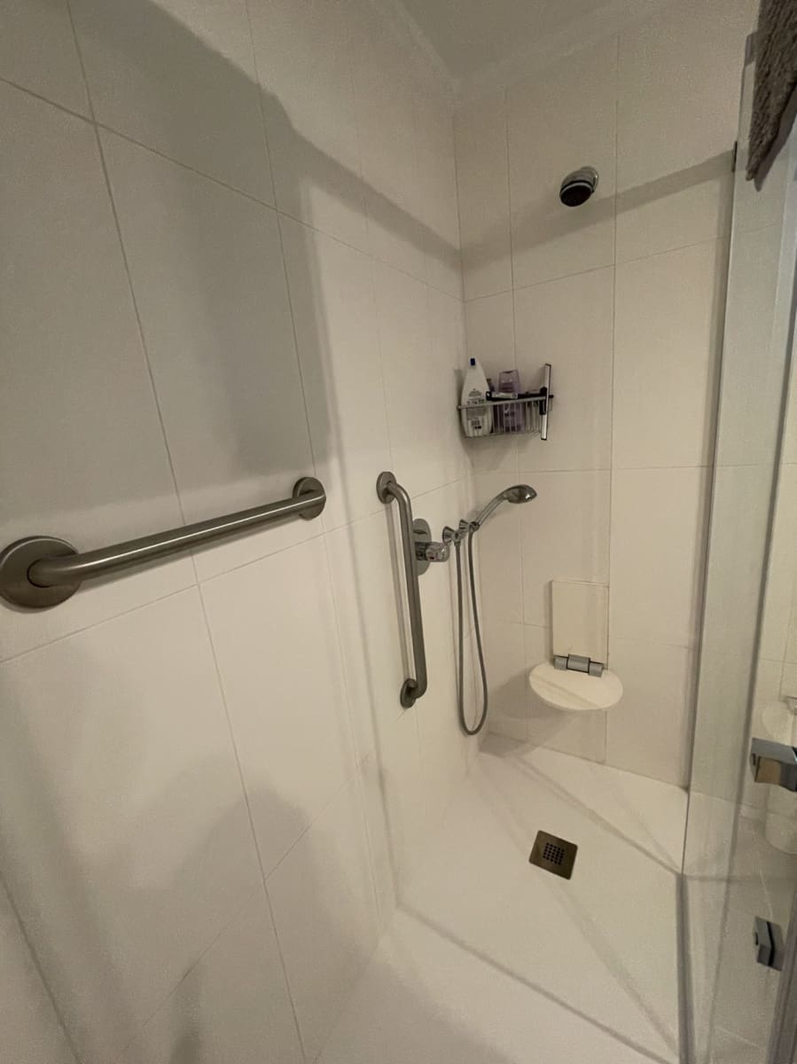 4 bedroom Flat for rent in Valencia city - € 2,600 (Ref: 9709148)