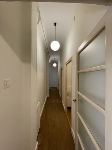Piso de 4 habitaciones en La Seu, València ciudad en alquiler - 2.600 € (Ref: 9709148)