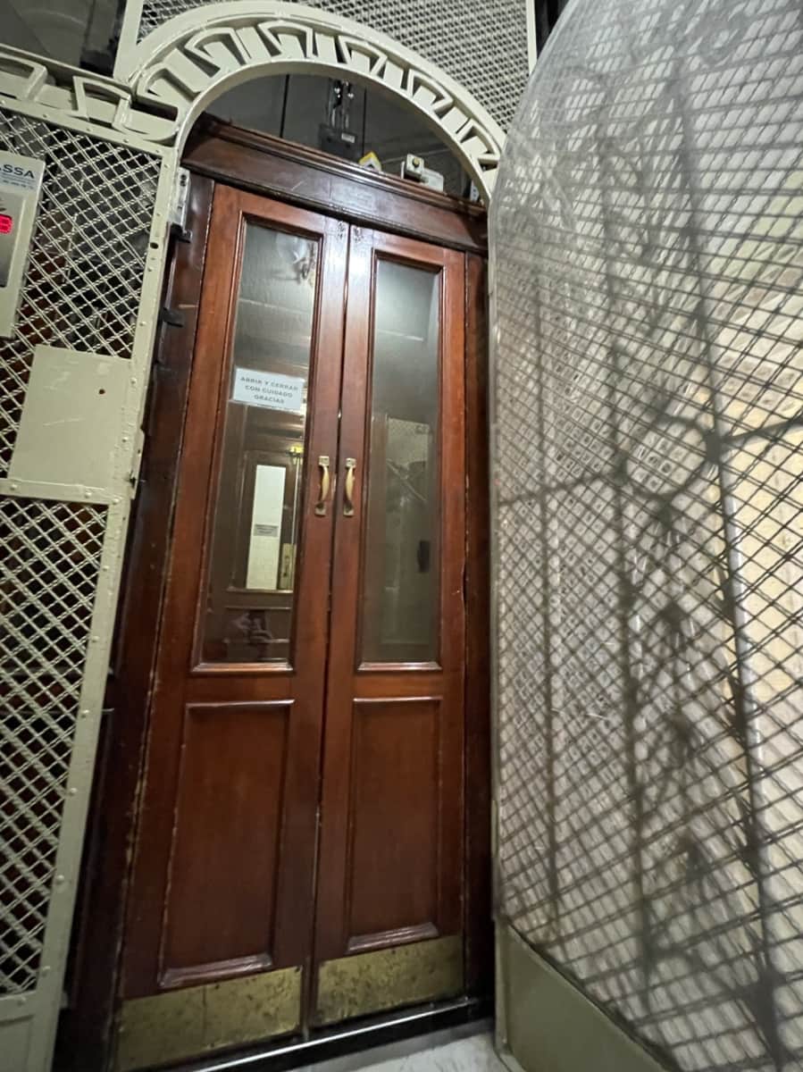 4 bedroom Flat for rent in Valencia city - € 2,600 (Ref: 9709148)