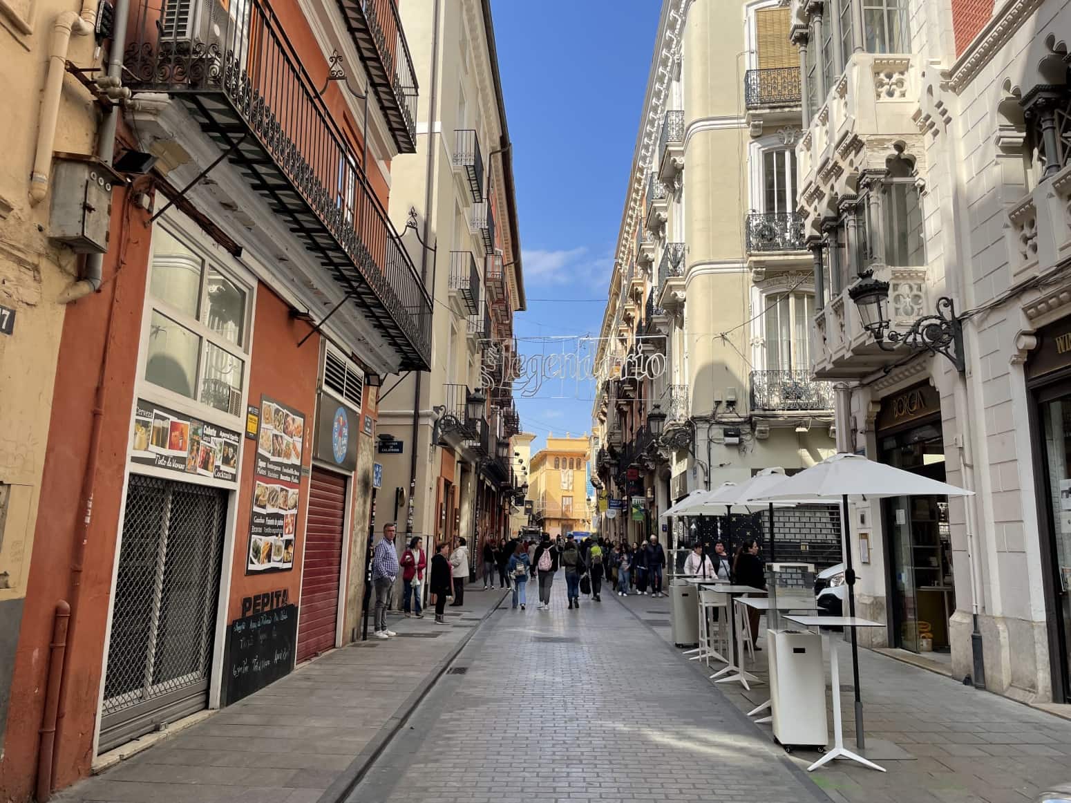 4 bedroom Flat for rent in Valencia city - € 2,600 (Ref: 9709148)