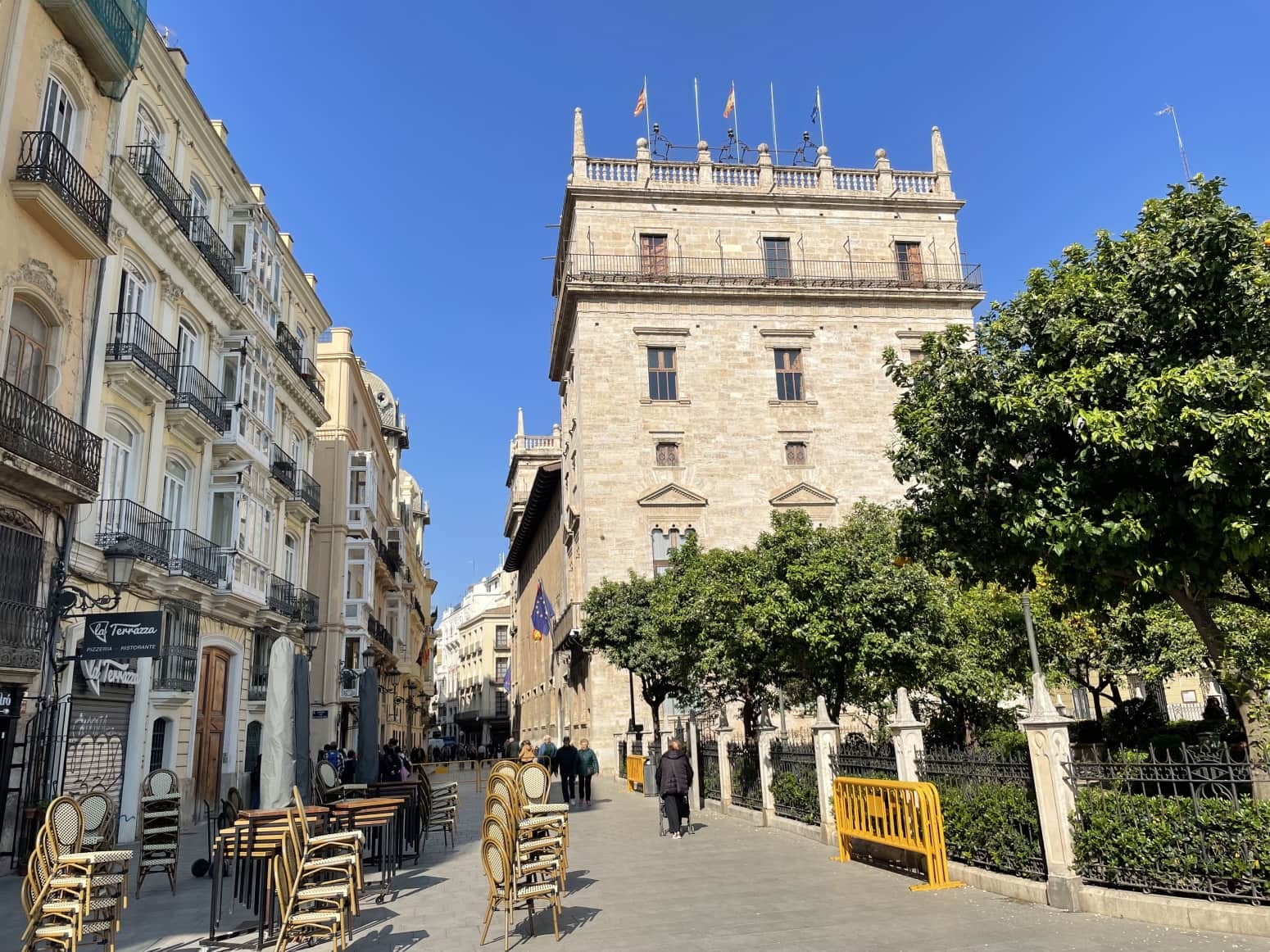 4 bedroom Flat for rent in Valencia city - € 2,600 (Ref: 9709148)