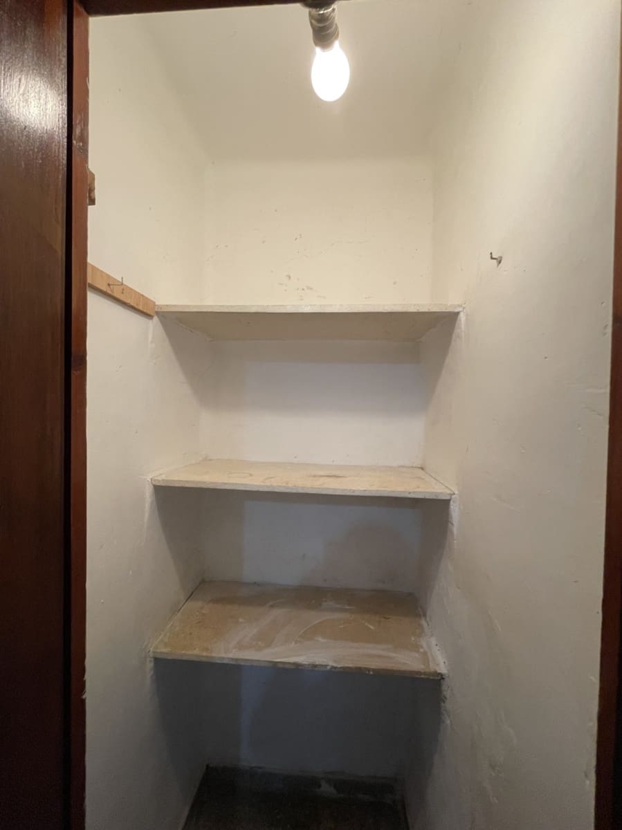 Piso de 4 habitaciones en València ciudad en venta - 350.000 € (Ref: 9830373)