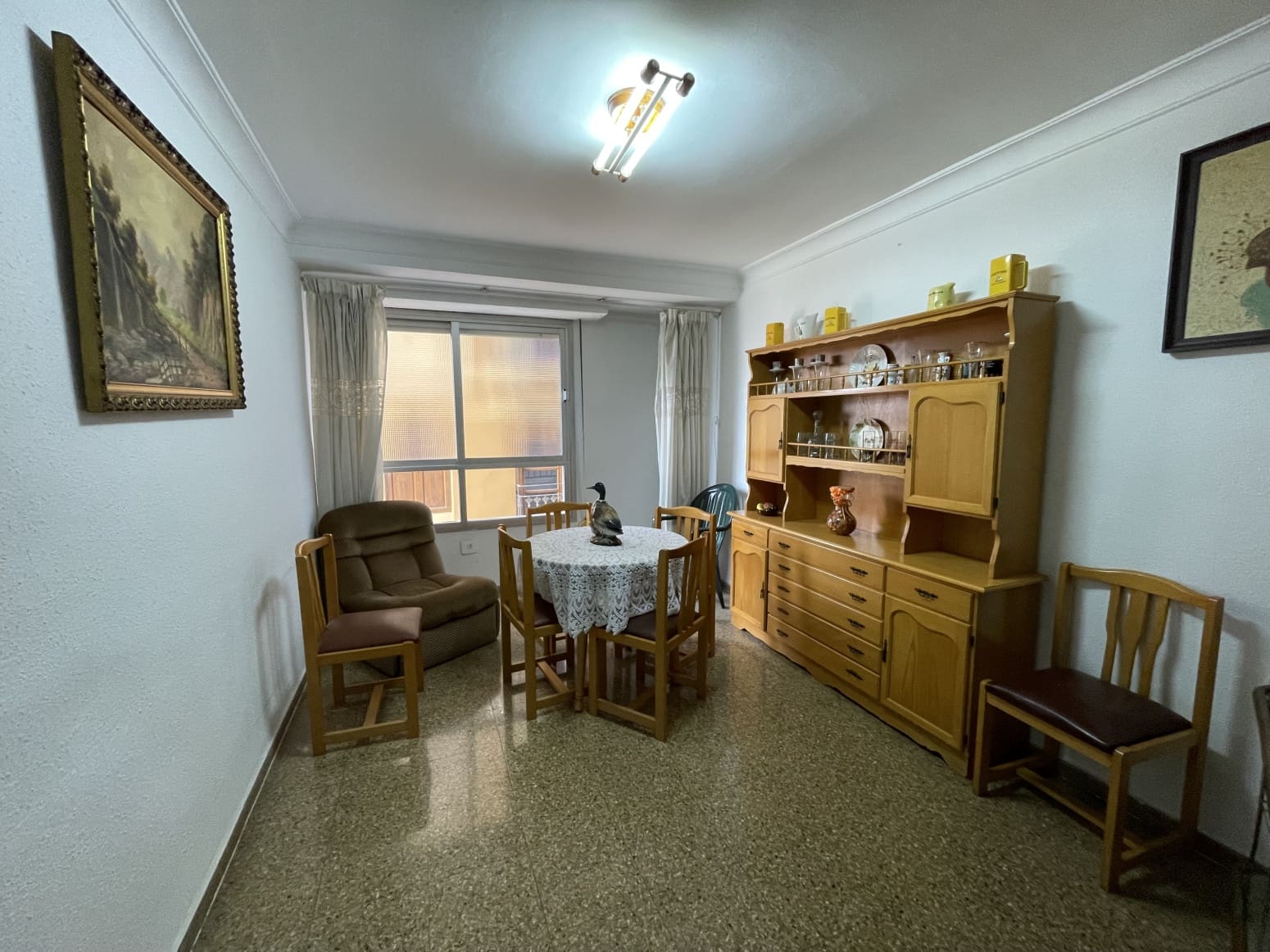 Piso de 4 habitaciones en València ciudad en venta - 350.000 € (Ref: 9830373)