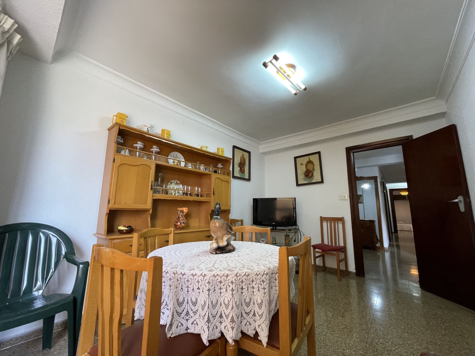 Piso de 4 habitaciones en València ciudad en venta - 350.000 € (Ref: 9830373)