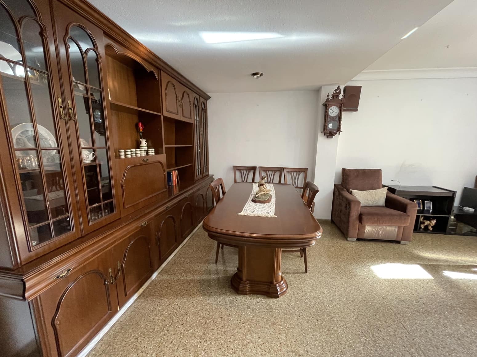 Piso de 4 habitaciones en València ciudad en venta - 350.000 € (Ref: 9830373)