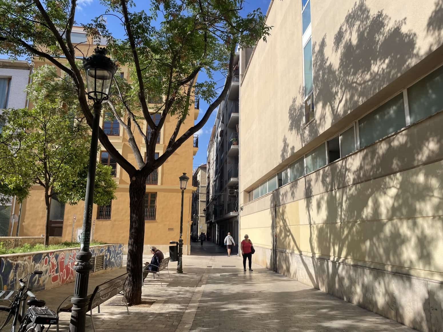 Piso de 4 habitaciones en València ciudad en venta - 350.000 € (Ref: 9830373)