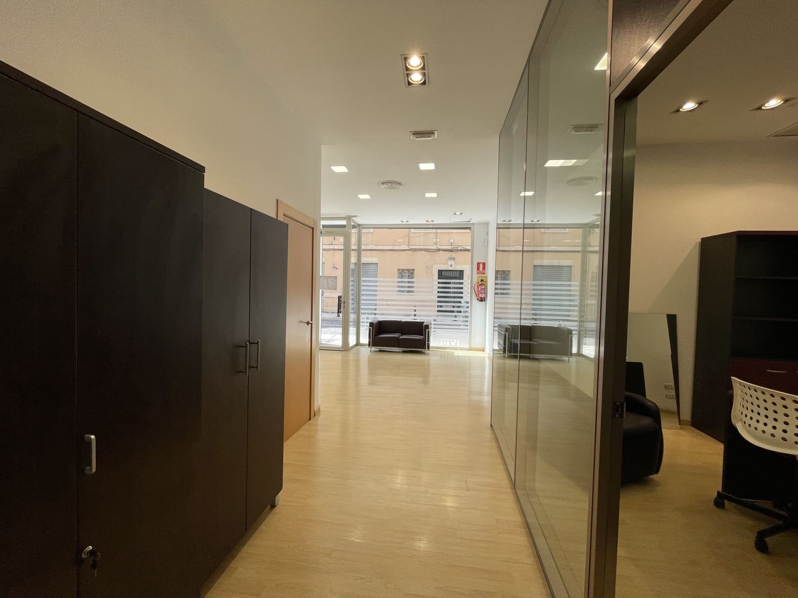 Kommersiell til salgs i Valencia by med garasje - € 600 000 (Ref: 9847586)