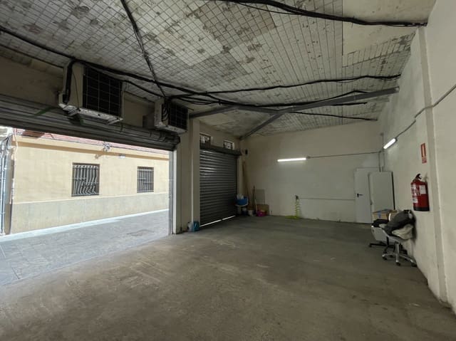 Kommersiell til salgs i El Pilar, Valencia by med garasje - € 600 000 (Ref: 9847586)